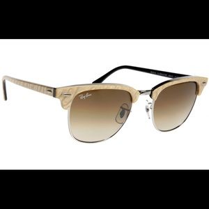 Ray-Ban Clubmaster RB3016 Cream Tortoiseshell